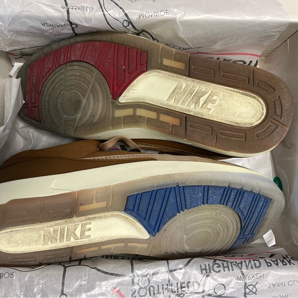 Jordan Retro 2 Low Two 18 X SP Earthy Brown Size 11 with Laces & Box - Picture 3 of 5